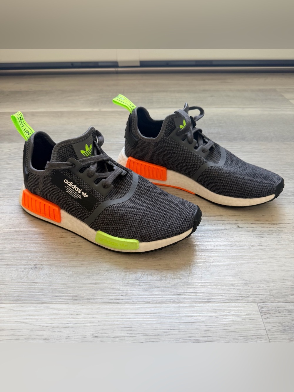 Adidas NMD_R1